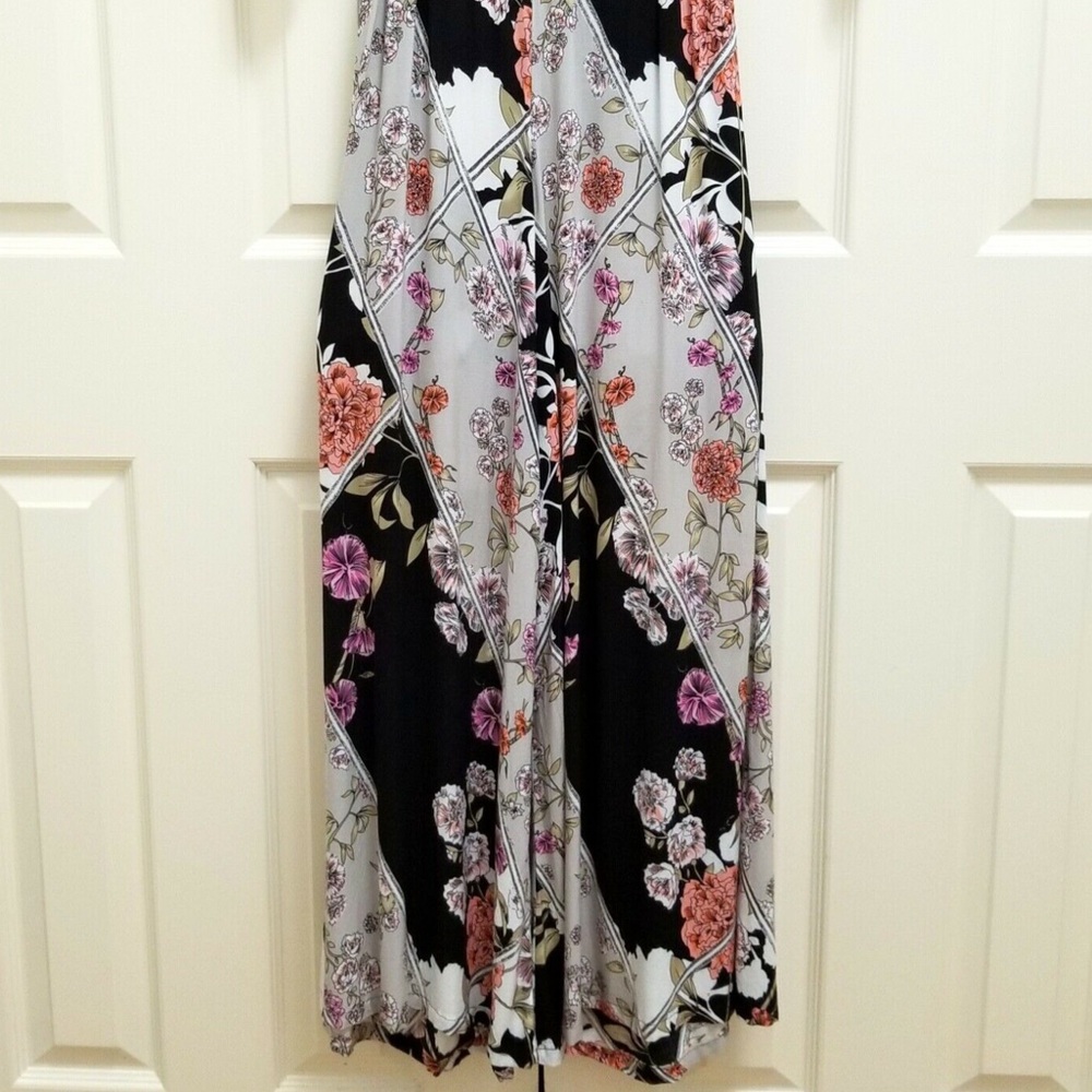 Jaase Black Floral Wide leg Deep V-neck Tie Waist Jumpsuit - Picture 7 of 16